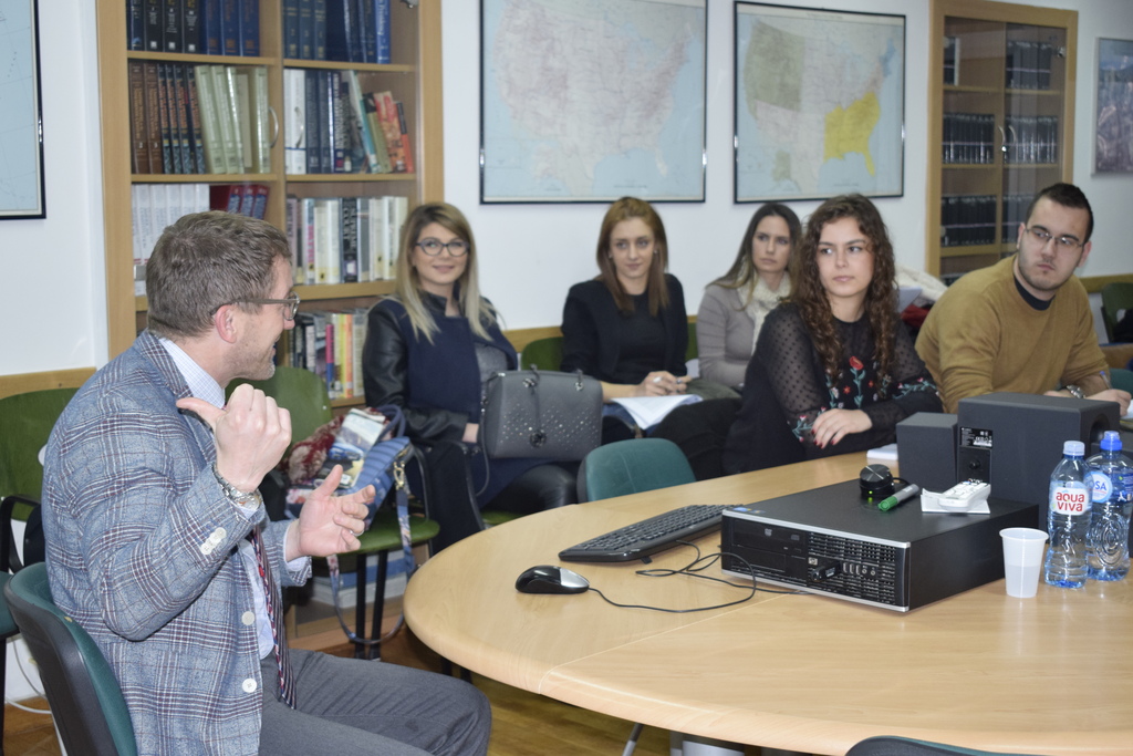 Kurs „America by Air: US Culture and Civil Aviation“