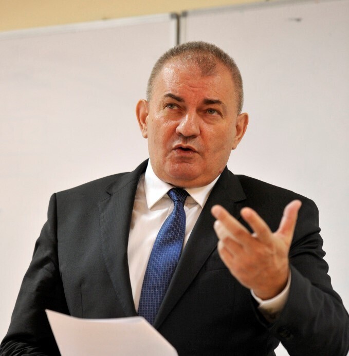 Profesor dr Dragan R. Simić ponovo izabran za dekana Fakulteta političkih nauka