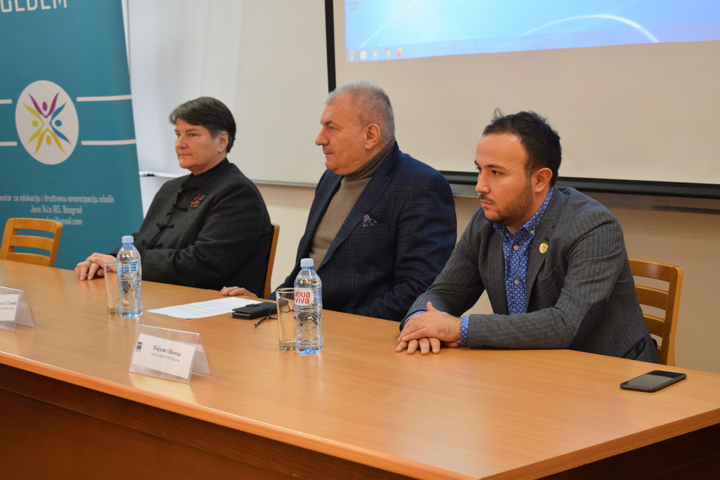 Svečano otvoren seminar ,,Žene u politici – rodno ravnopravne ili ne?“