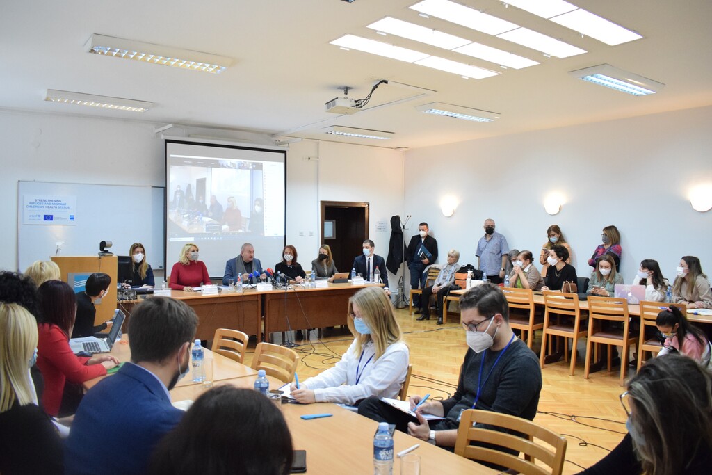Представљена монографија „Заштита деце у миграцијама: приступ заснован на правима” и практикум „Заштита деце у миграцијама: пракса центрирана ка детету”