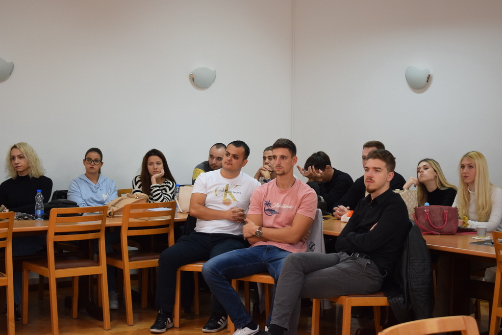 Одржано предавање проф. др Хајнца Гертнера о војној неутралности Аустрије и Србије у контексту рата у Украјини