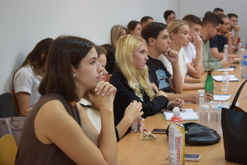 Drugi dan VI Škole američkih studija